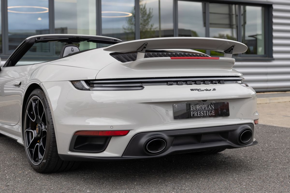 2022 Porsche 911 (992) Turbo S Cabriolet