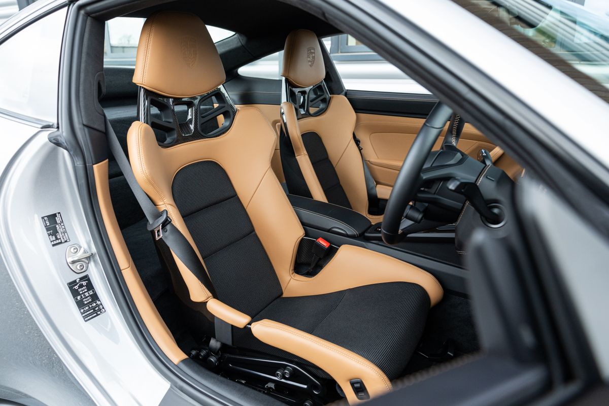 2022 Porsche 911 (992) GT3 Touring