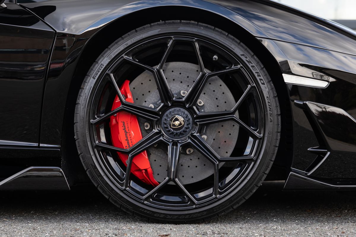 Lamborghini Aventador SVJ