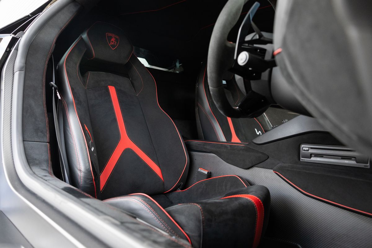 Lamborghini Aventador SVJ