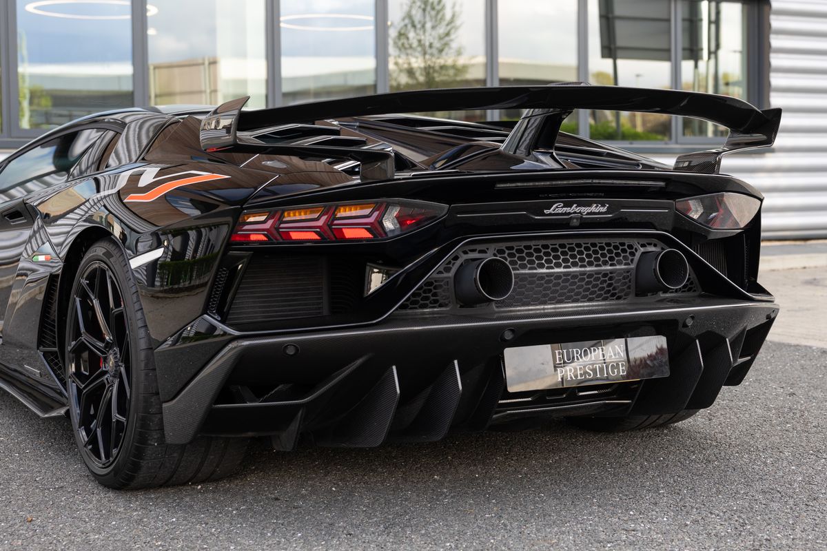 Lamborghini Aventador SVJ