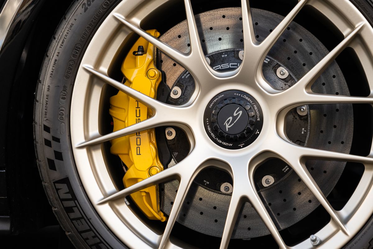 2018 Porsche 911 (991.2) GT2 RS Weissach