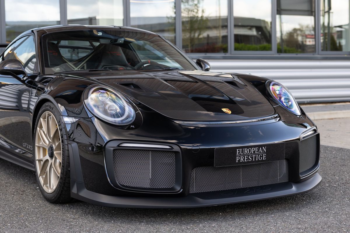 2018 Porsche 911 (991.2) GT2 RS Weissach