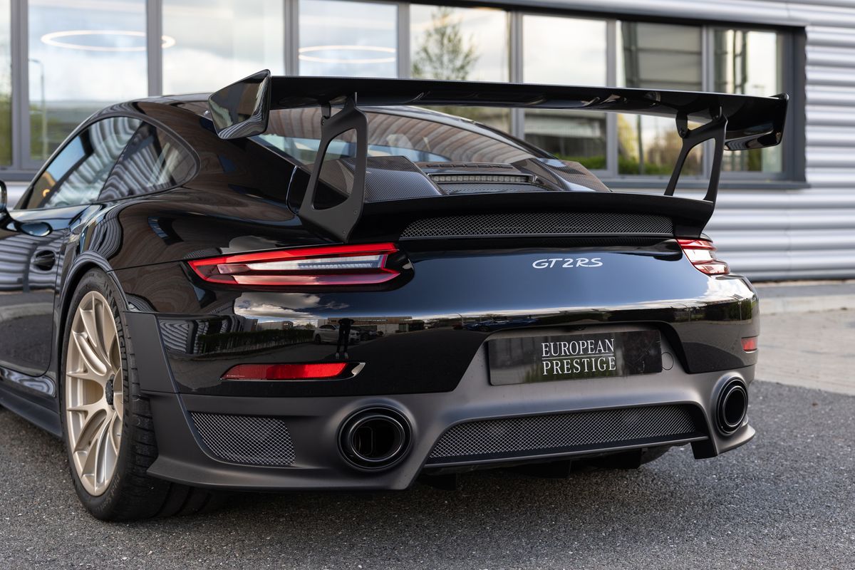 2018 Porsche 911 (991.2) GT2 RS Weissach