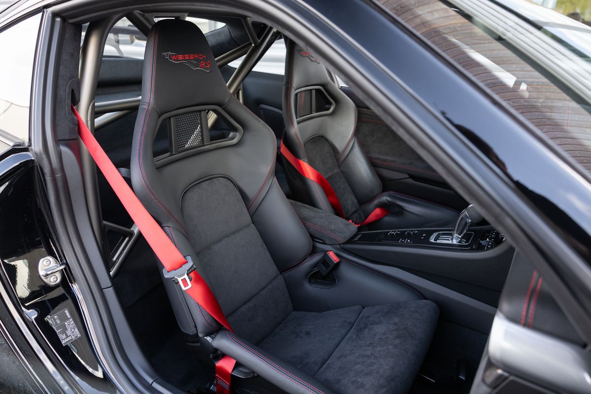 2018 Porsche 911 (991.2) GT2 RS Weissach