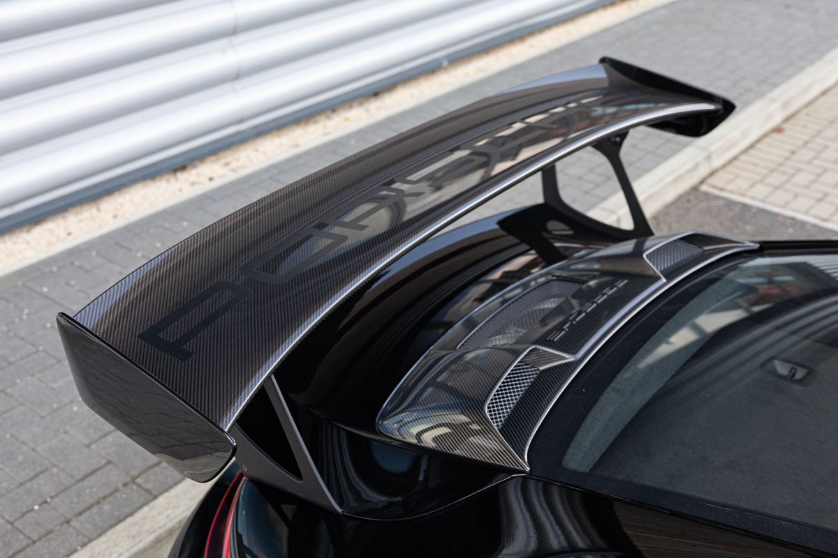 2018 Porsche 911 (991.2) GT2 RS Weissach