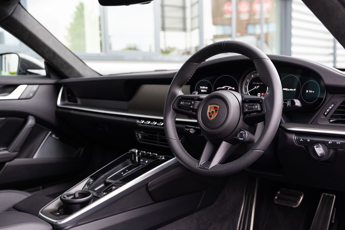 2024 Porsche 911 (992) Turbo S