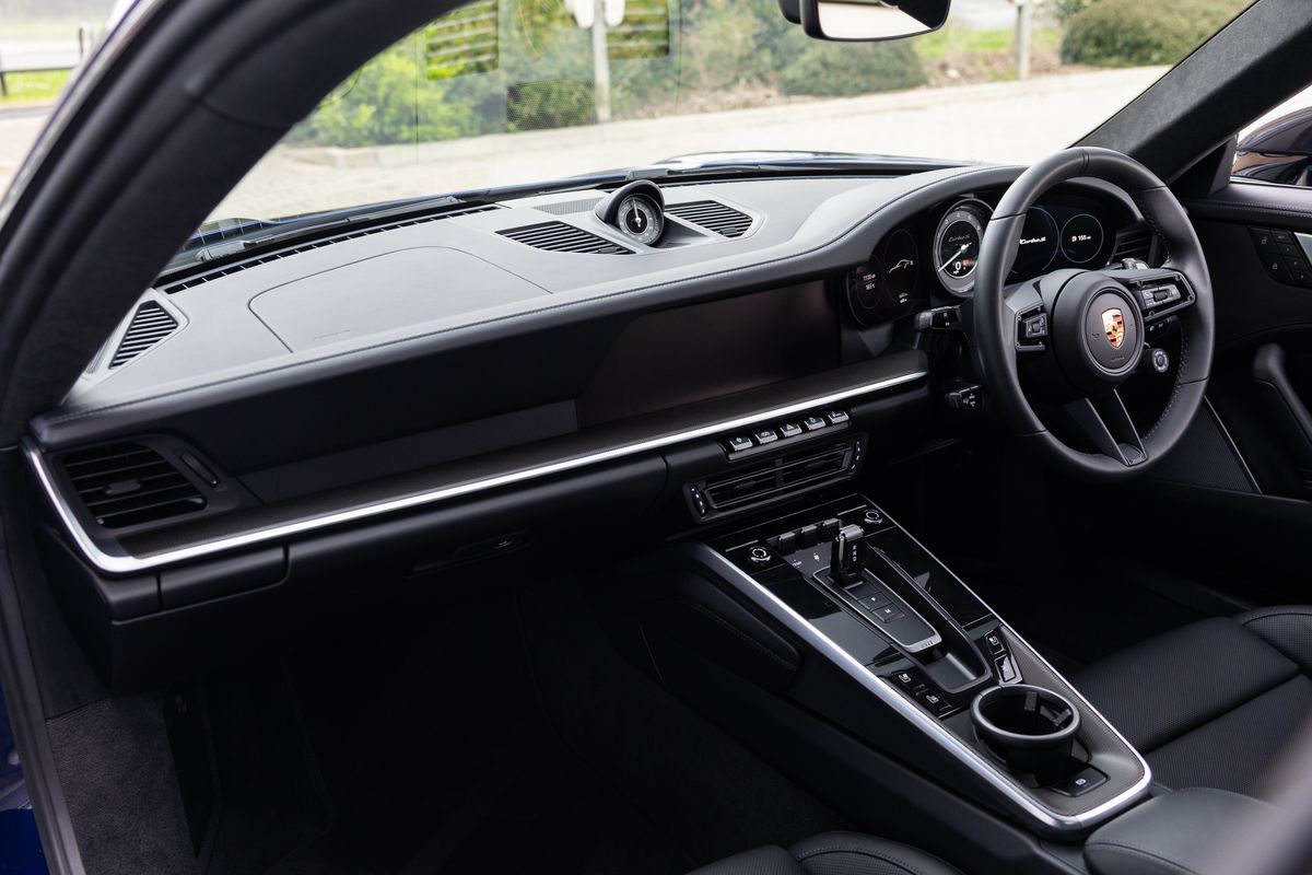 2024 Porsche 911 (992) Turbo S