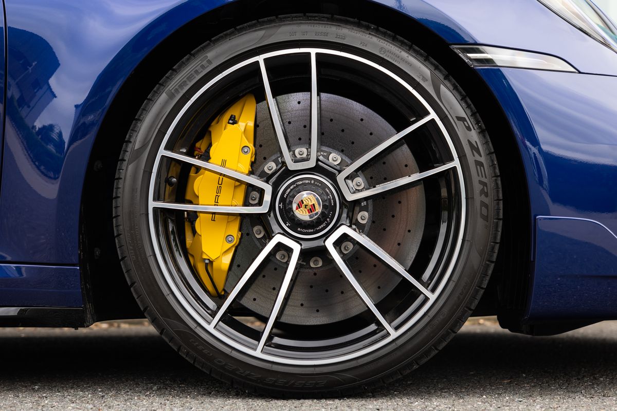 2024 Porsche 911 (992) Turbo S