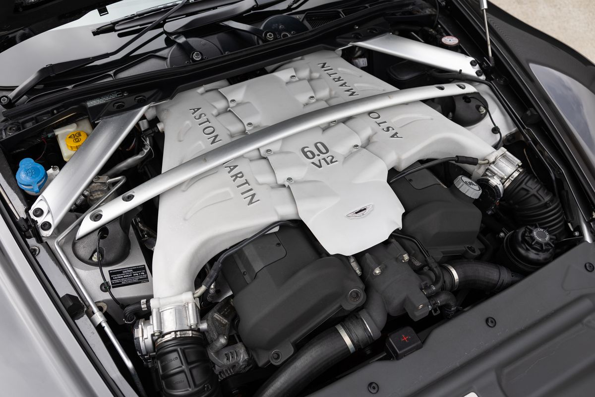2010 Aston Martin DBS Volante