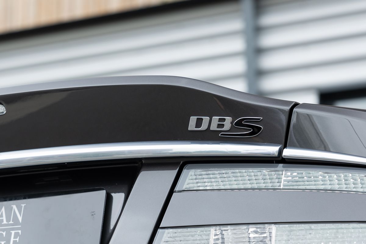 2010 Aston Martin DBS Volante