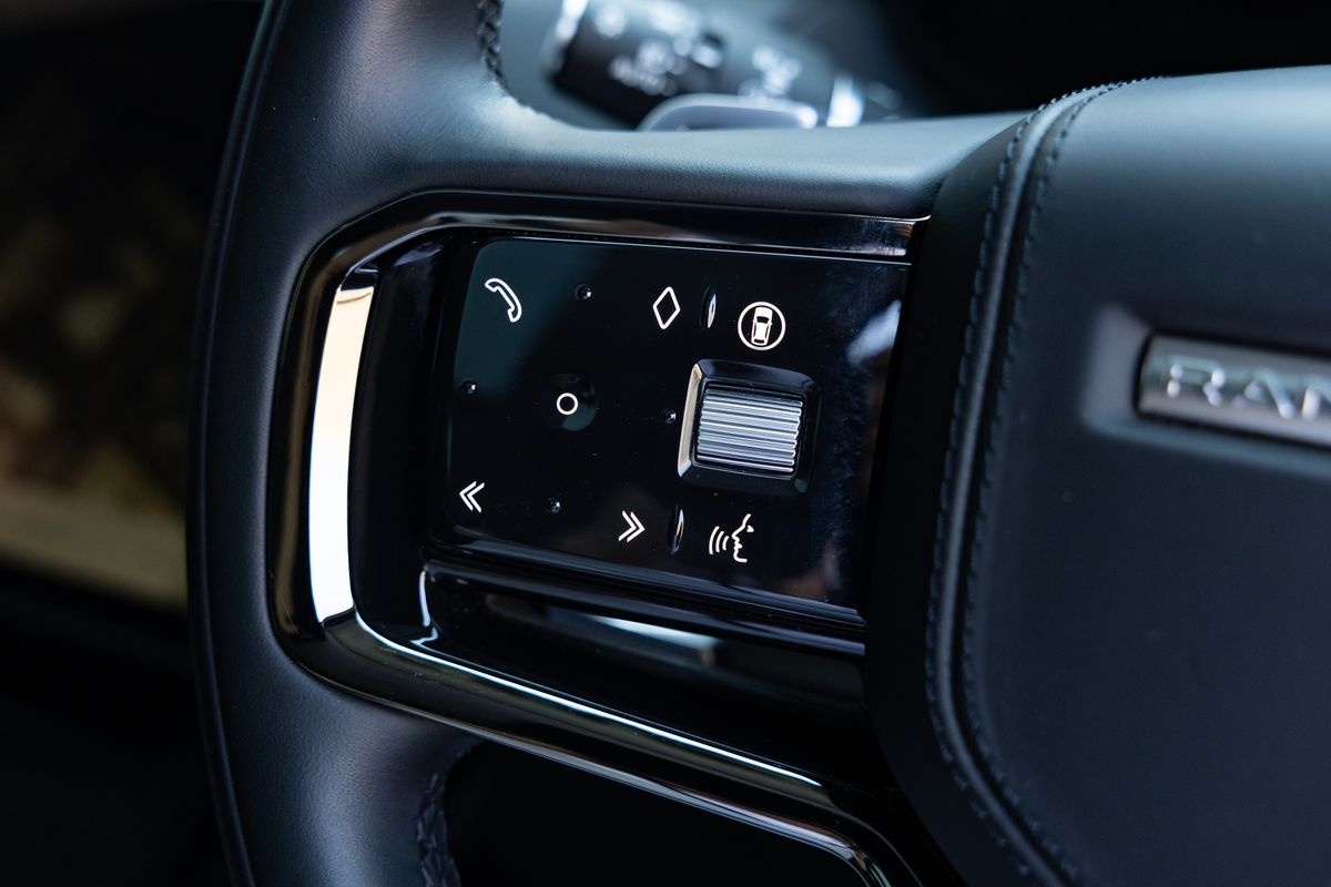 2023 Land Rover Range Rover Sport P550e Autobiography