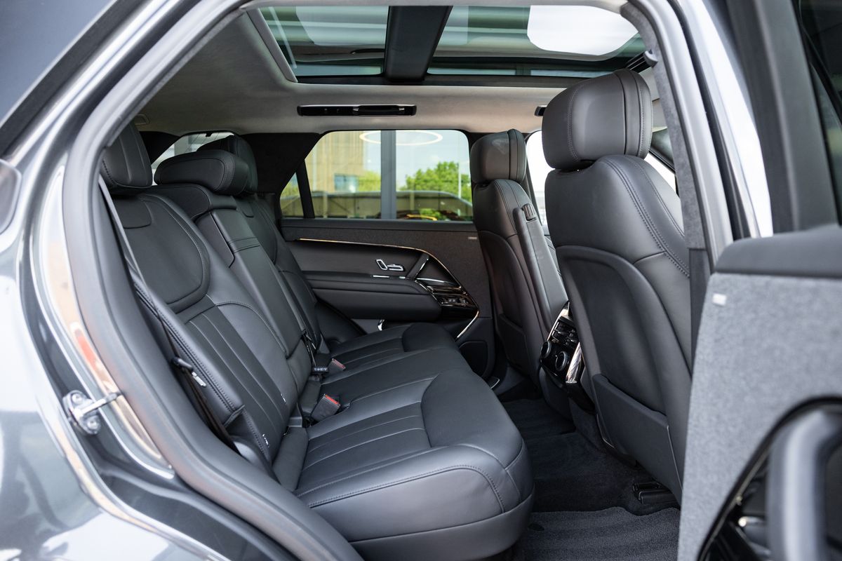 2023 Land Rover Range Rover Sport P550e Autobiography