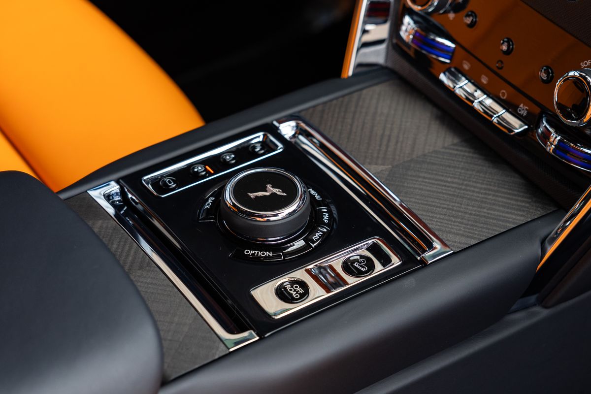 2023 Rolls-Royce Cullinan Urban Widetrack