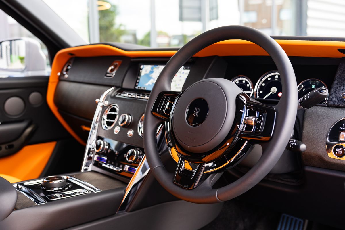 2023 Rolls-Royce Cullinan Urban Widetrack