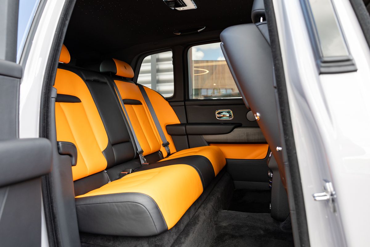 2023 Rolls-Royce Cullinan Urban Widetrack