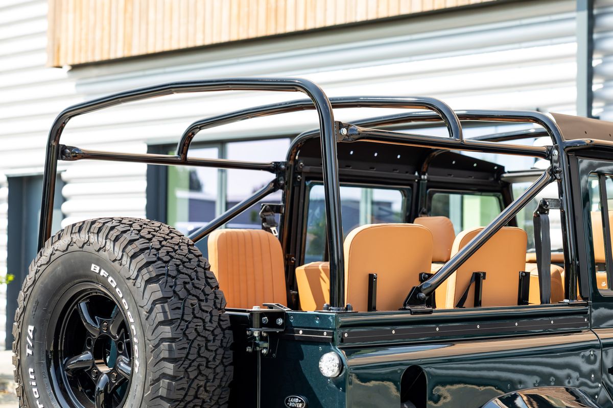 1988 Land Rover Defender 110 Double Cab Pick-Up