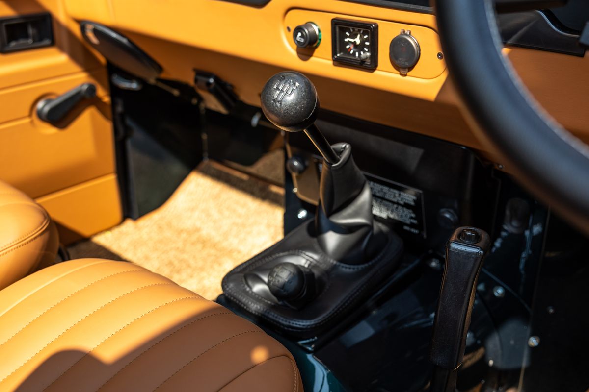 1988 Land Rover Defender 110 Double Cab Pick-Up