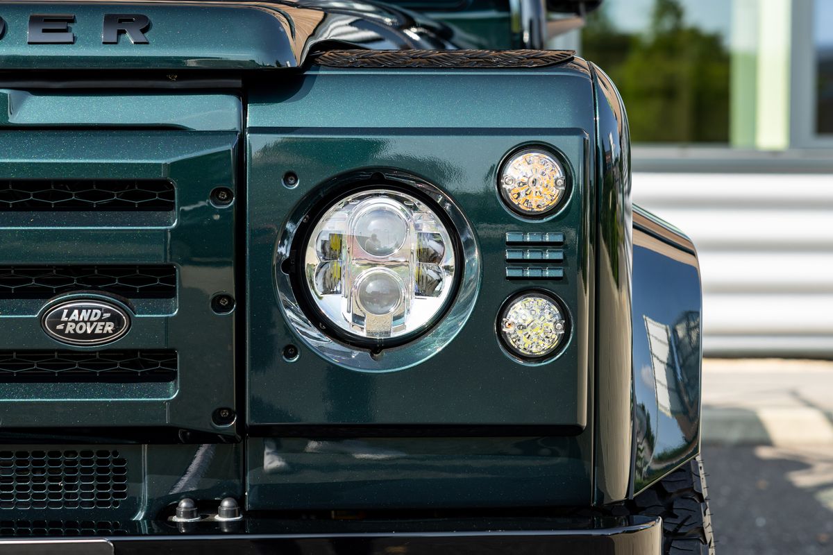 1988 Land Rover Defender 110 Double Cab Pick-Up
