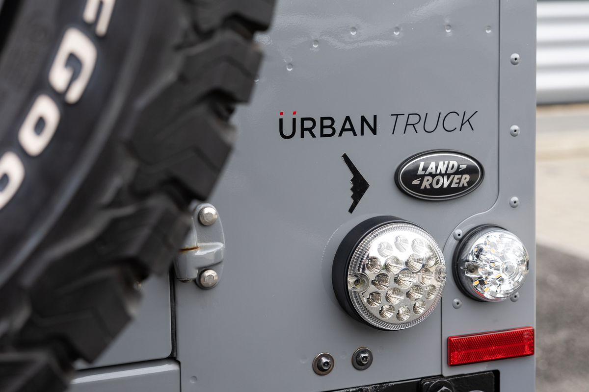 2015 Land Rover Defender 110 Urban Truck