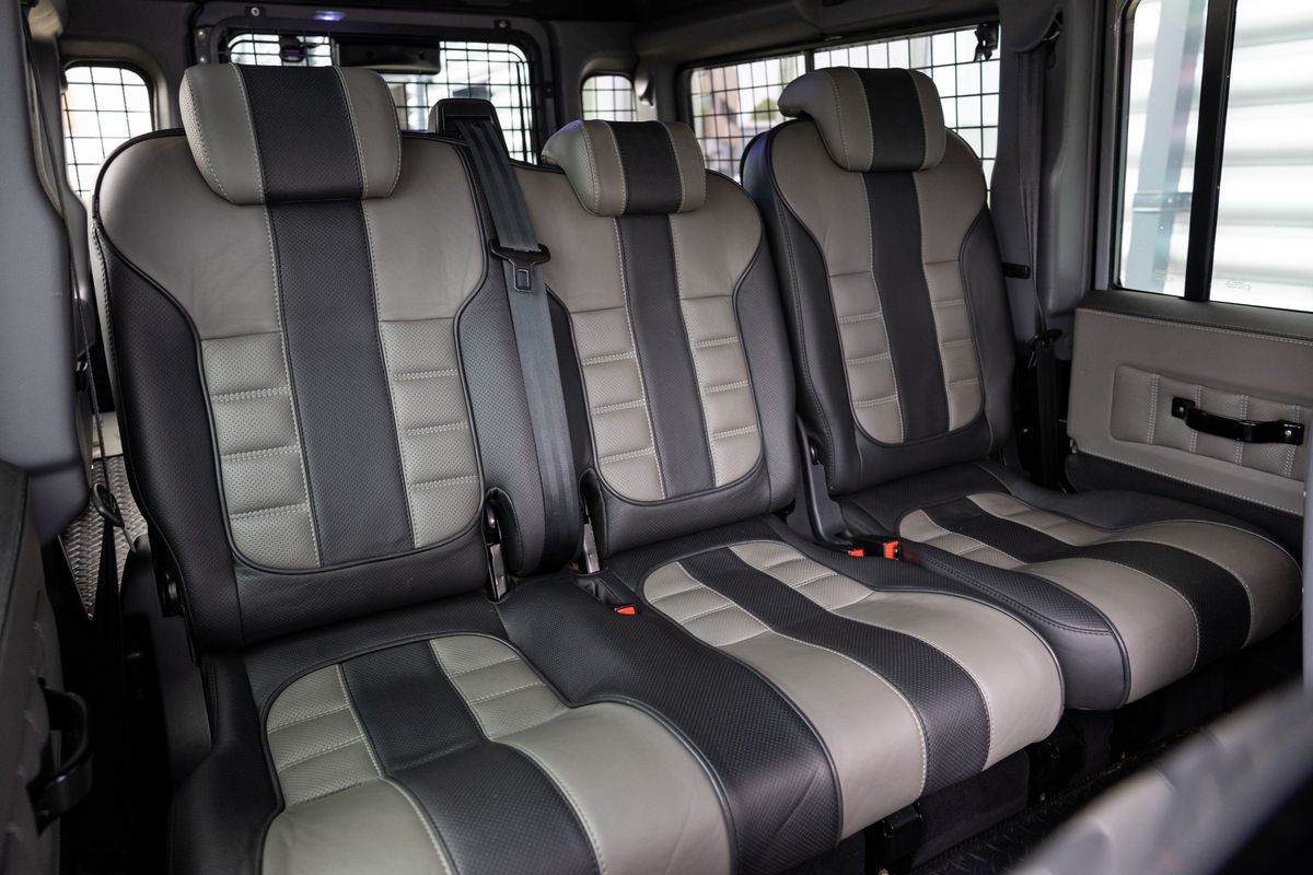 2015 Land Rover Defender 110 Urban Truck