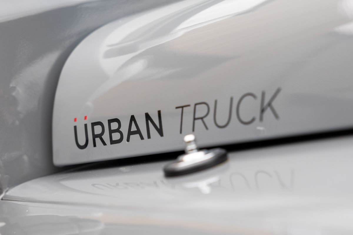 2015 Land Rover Defender 110 Urban Truck