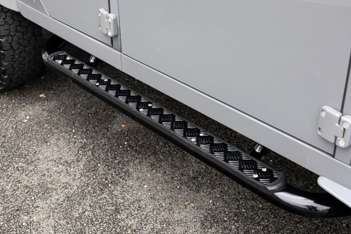 2015 Land Rover Defender 110 Urban Truck