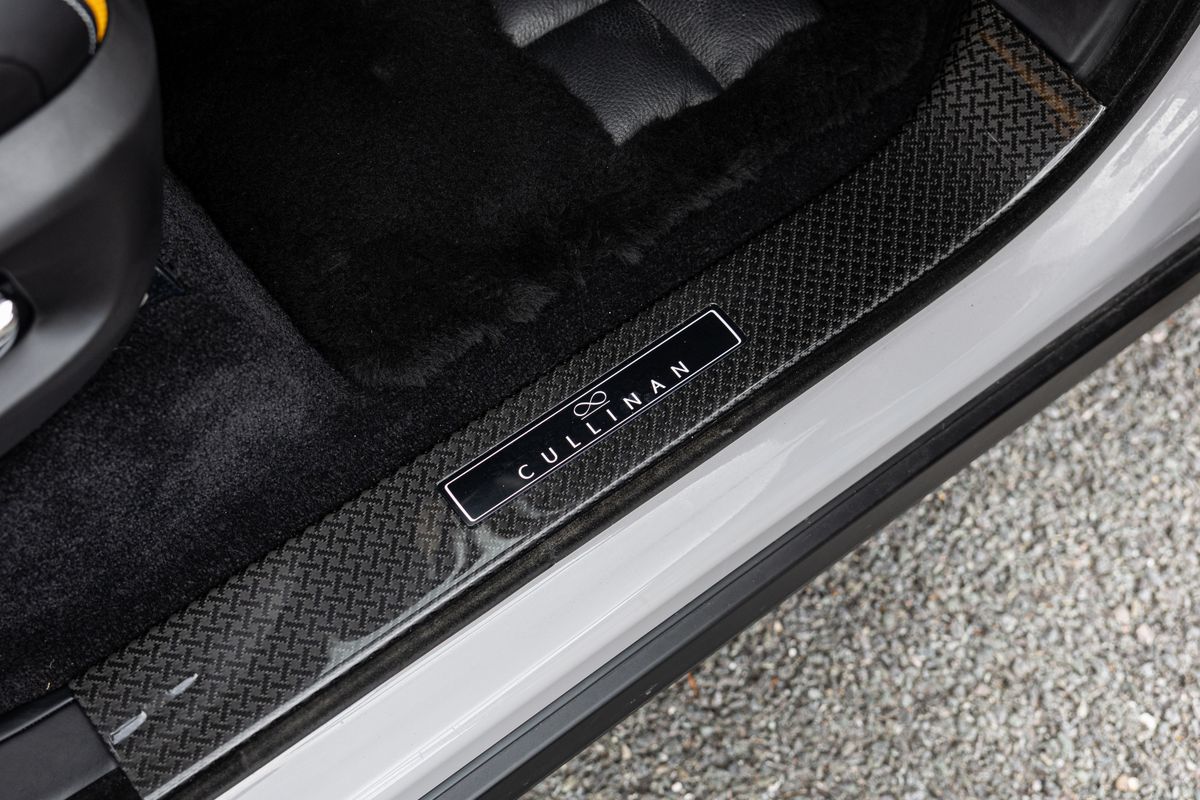 2022 Rolls-Royce Cullinan Black Badge