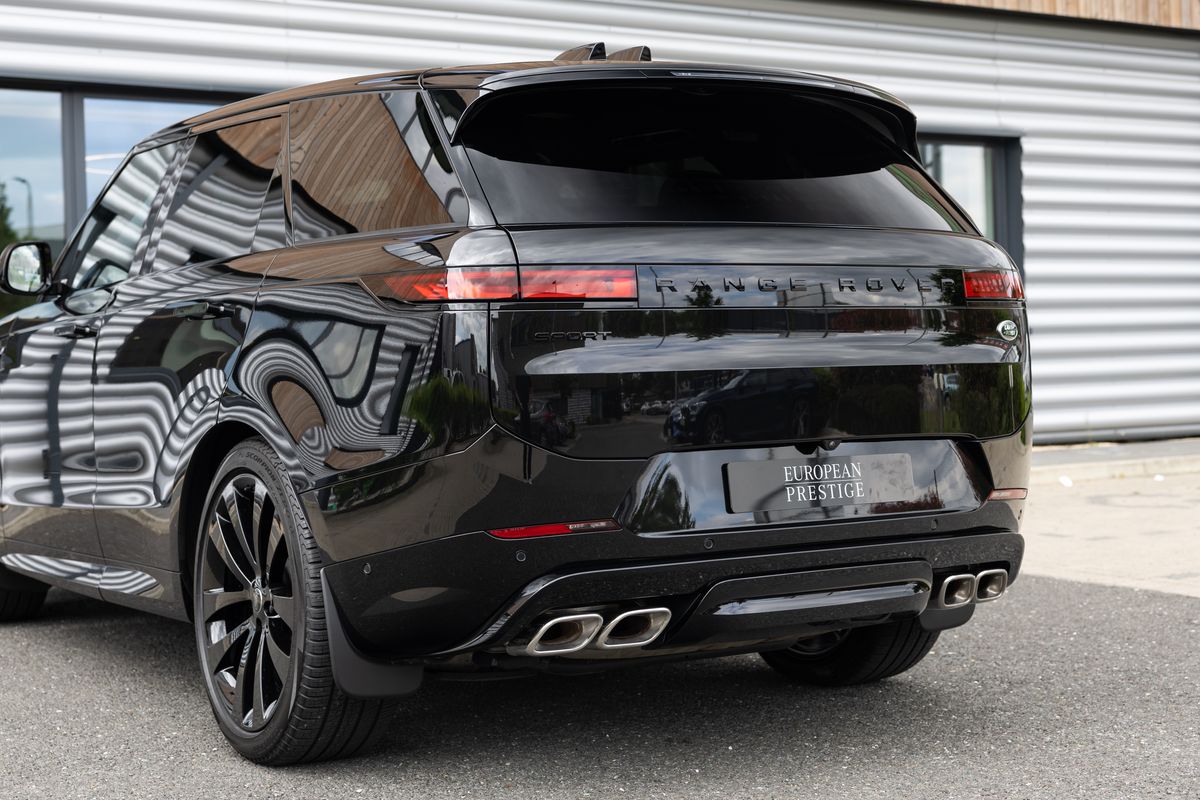 2023 Land Rover Range Rover Sport P530 First Edition