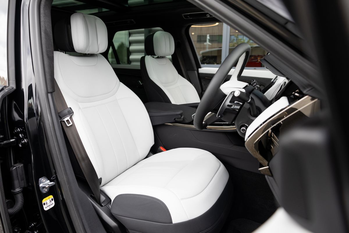 2023 Land Rover Range Rover Sport P530 First Edition