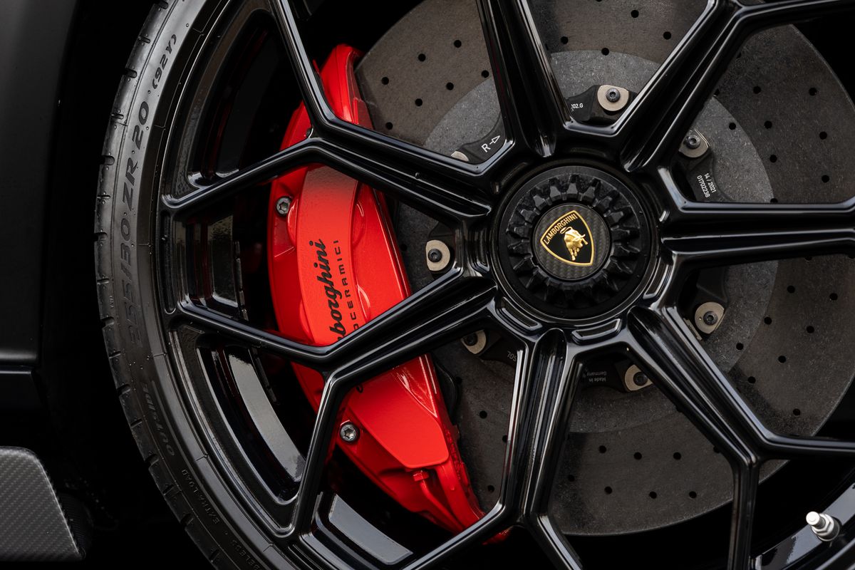 2021 Lamborghini Aventador SVJ Roadster