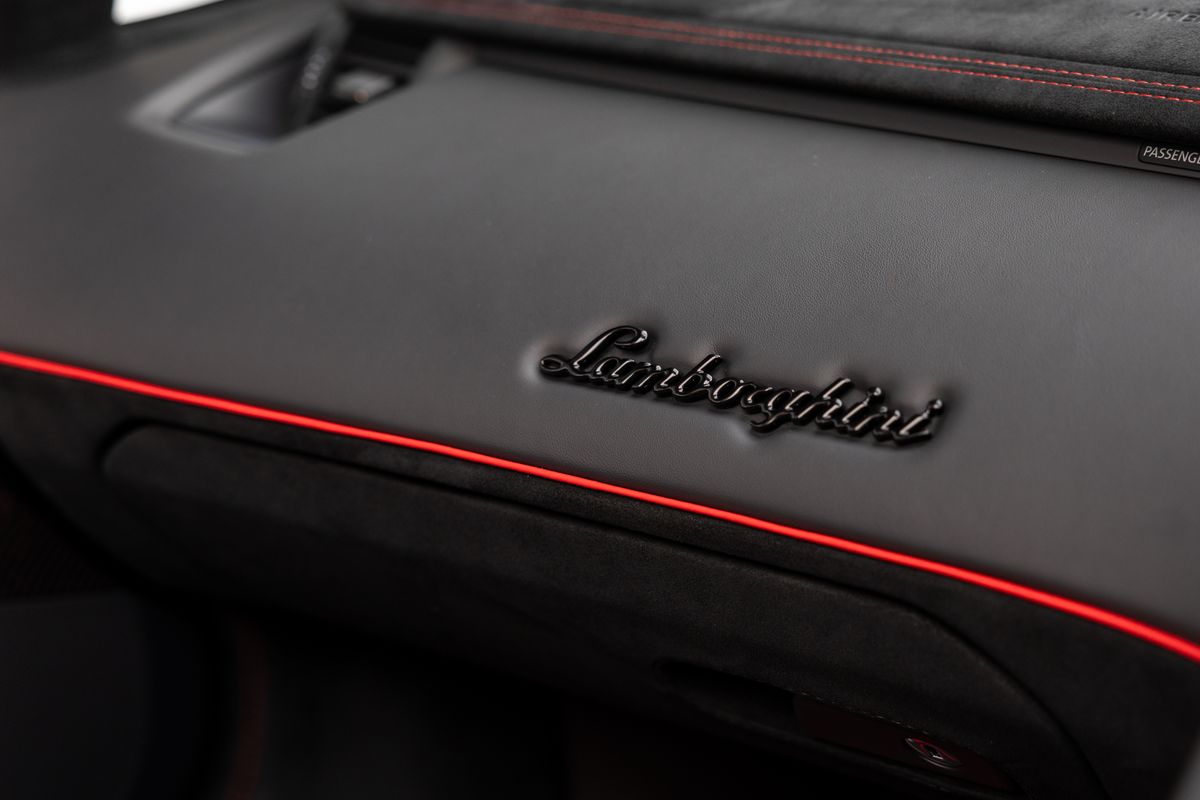 2021 Lamborghini Aventador SVJ Roadster