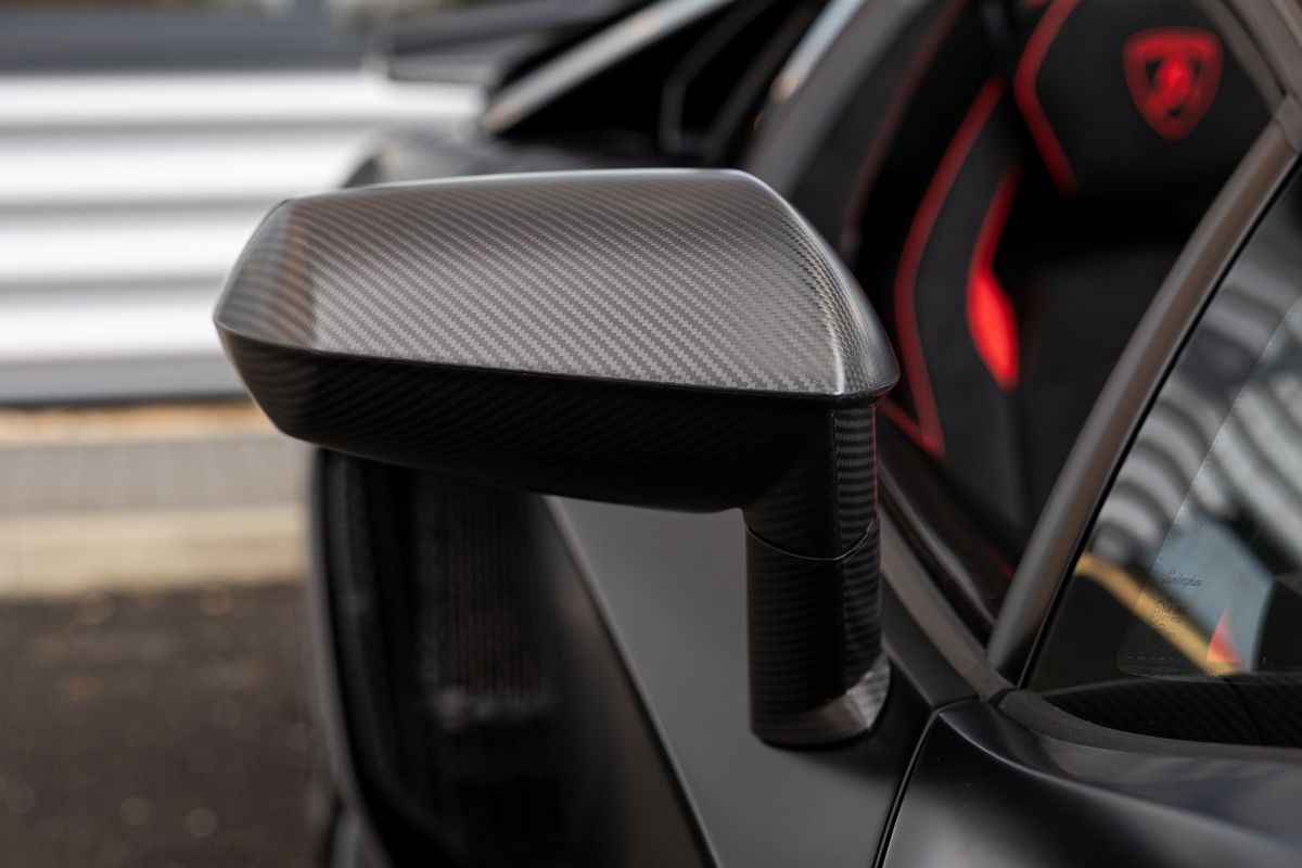 2021 Lamborghini Aventador SVJ Roadster