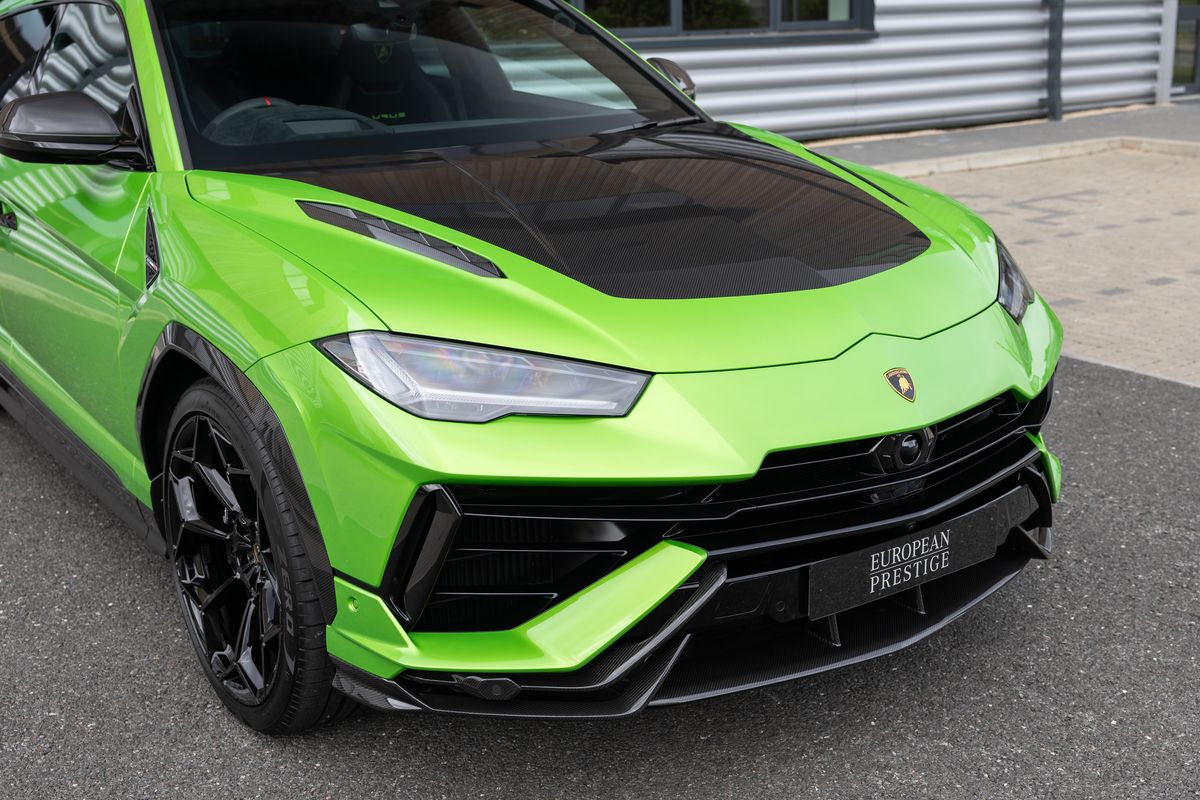 2024 Lamborghini Urus Performante