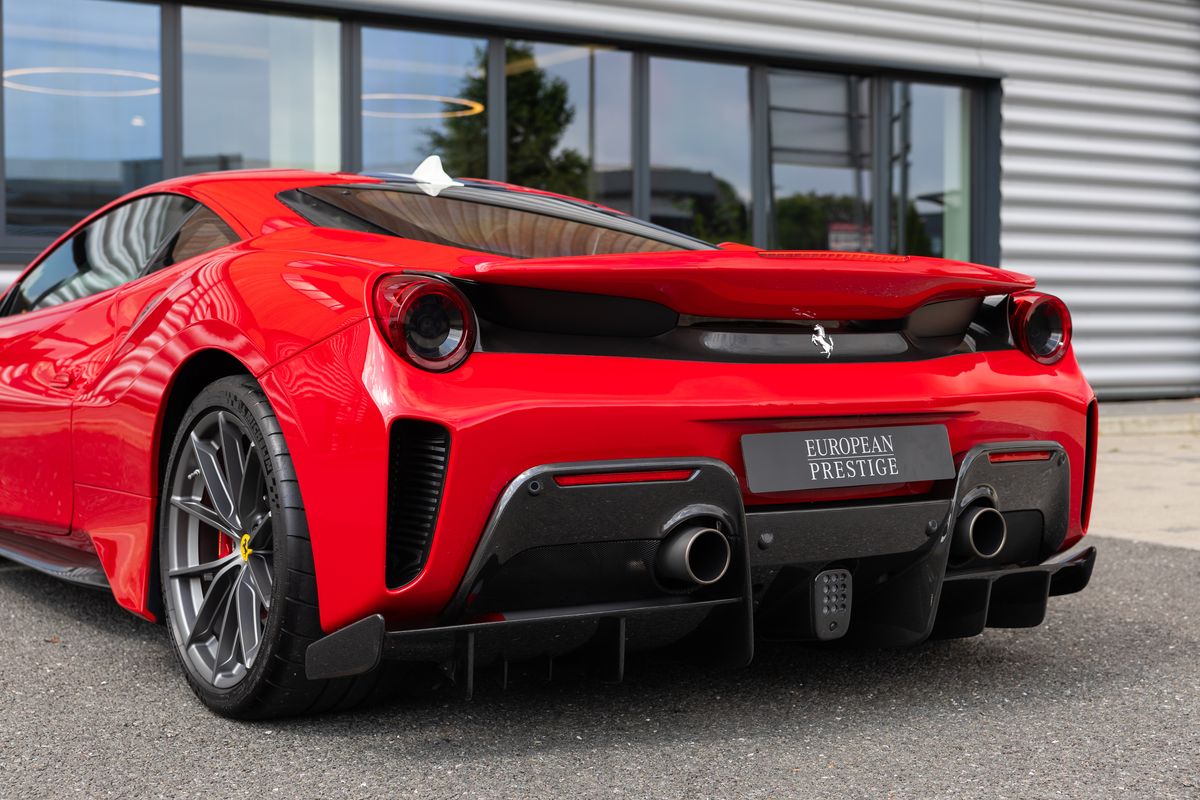2019 Ferrari 488 Pista