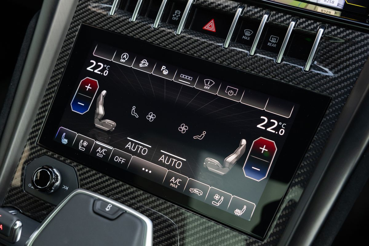 2023 Lamborghini Urus Performante