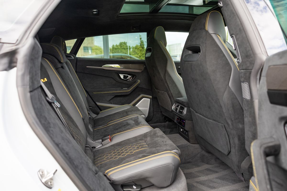 2023 Lamborghini Urus Performante