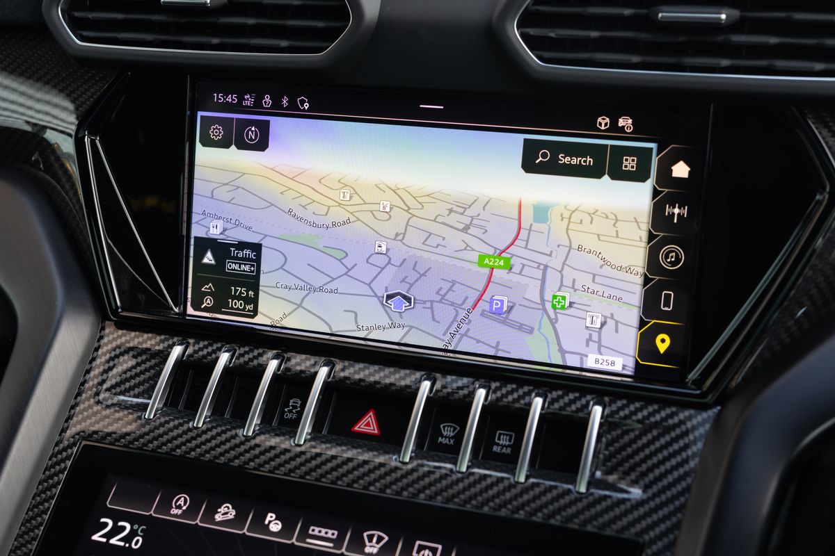 2023 Lamborghini Urus Performante