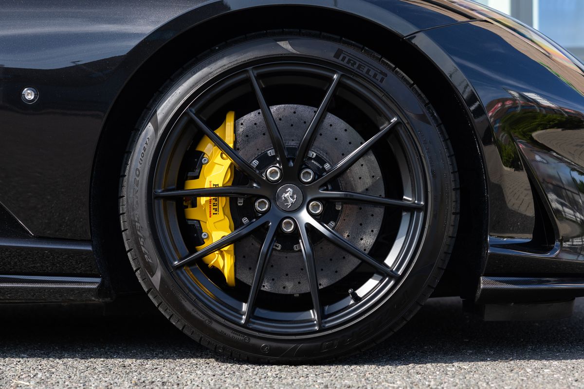 2020 Ferrari 812 GTS