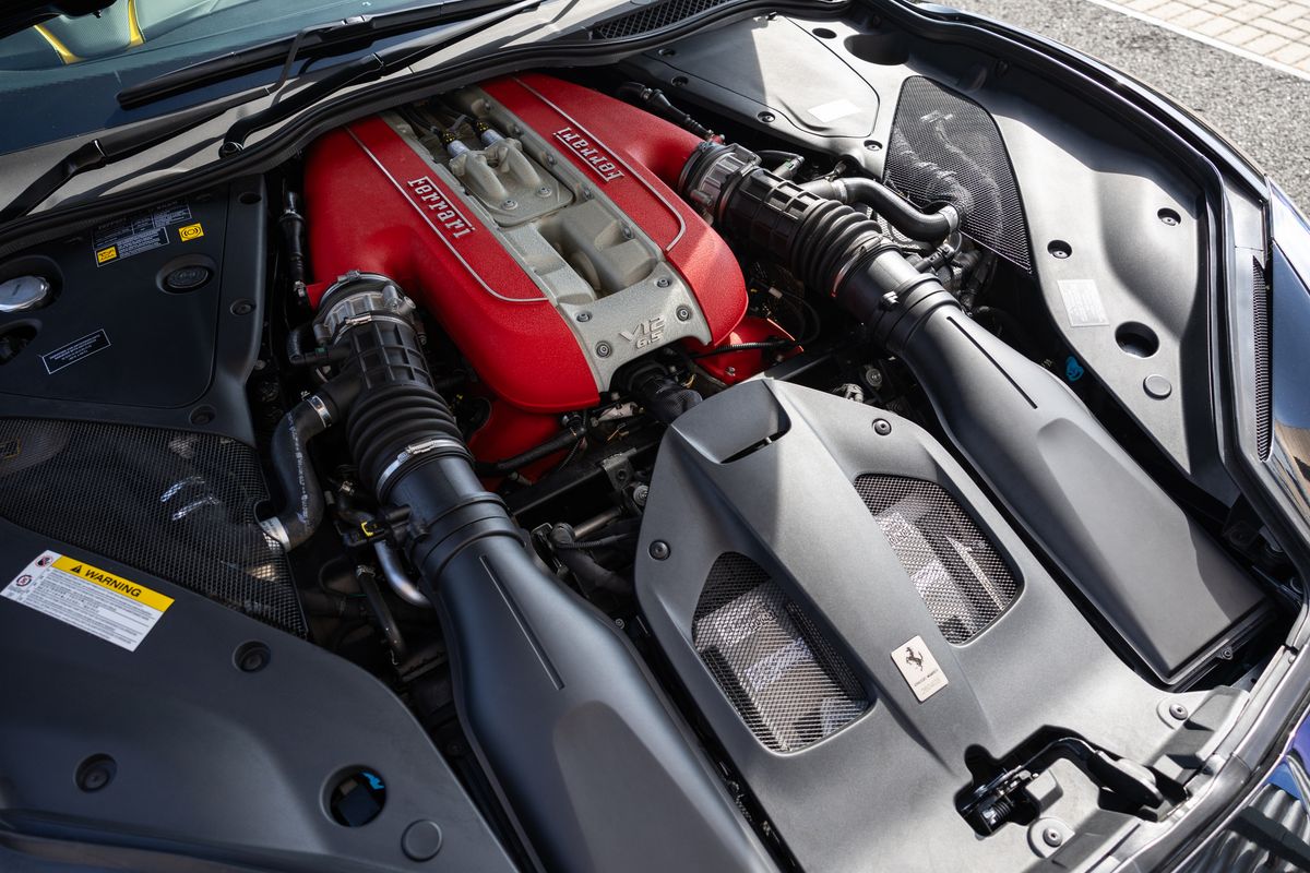 2020 Ferrari 812 GTS