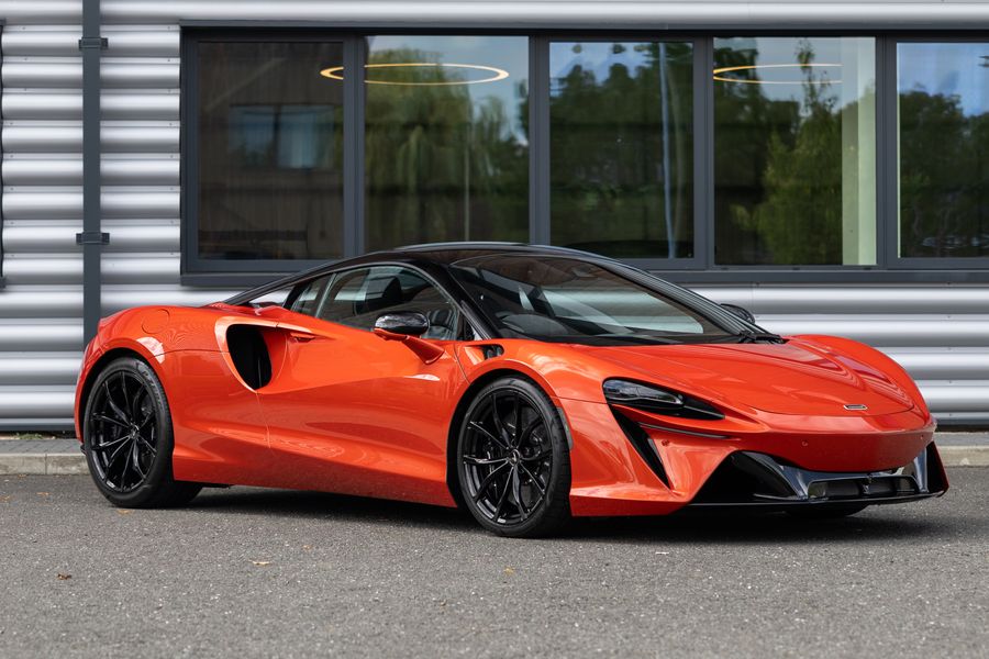 McLaren Artura Performance