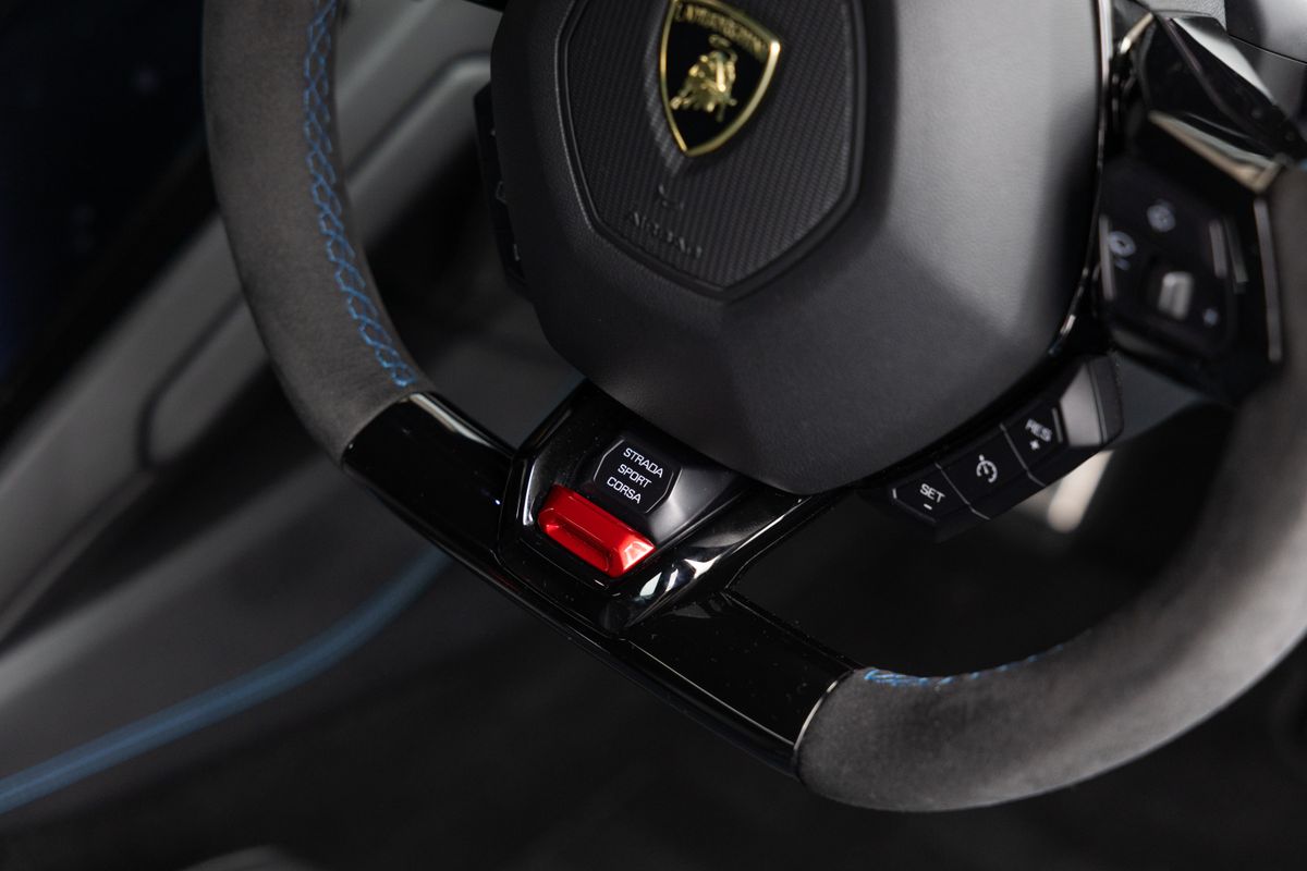 2020 Lamborghini Huracan EVO
