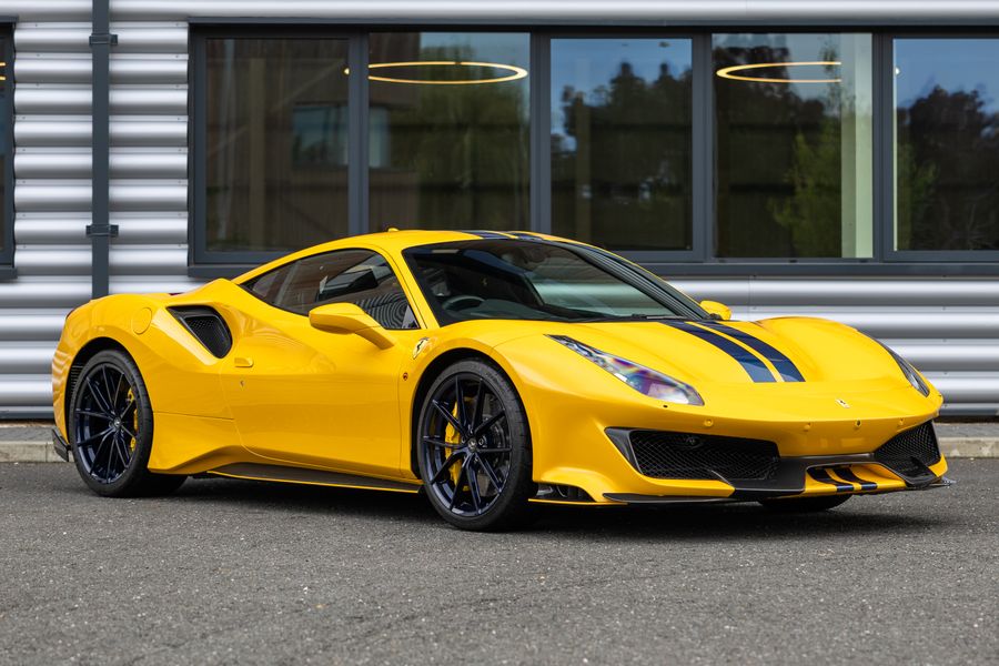 Ferrari 488 Pista