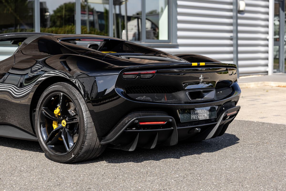 2023 Ferrari 296 GTS