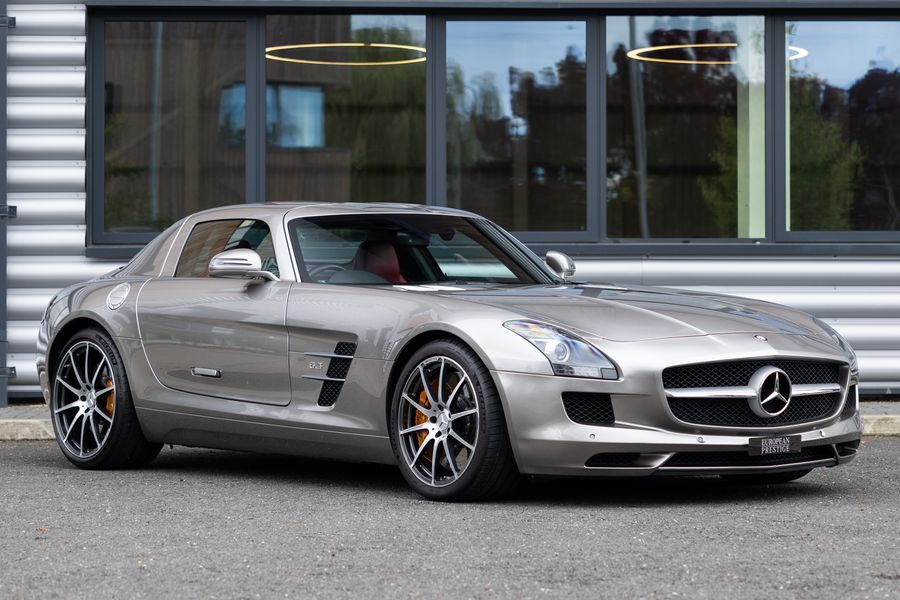 Mercedes-Benz SLS AMG