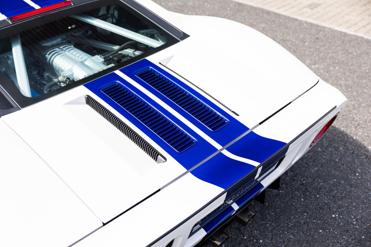2004 Ford GT
