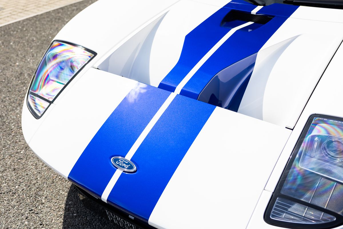 2004 Ford GT
