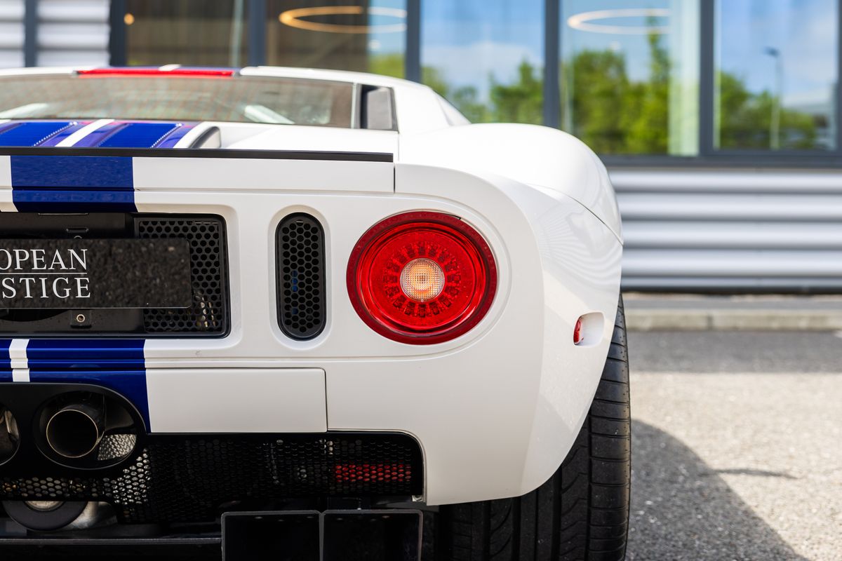 2004 Ford GT