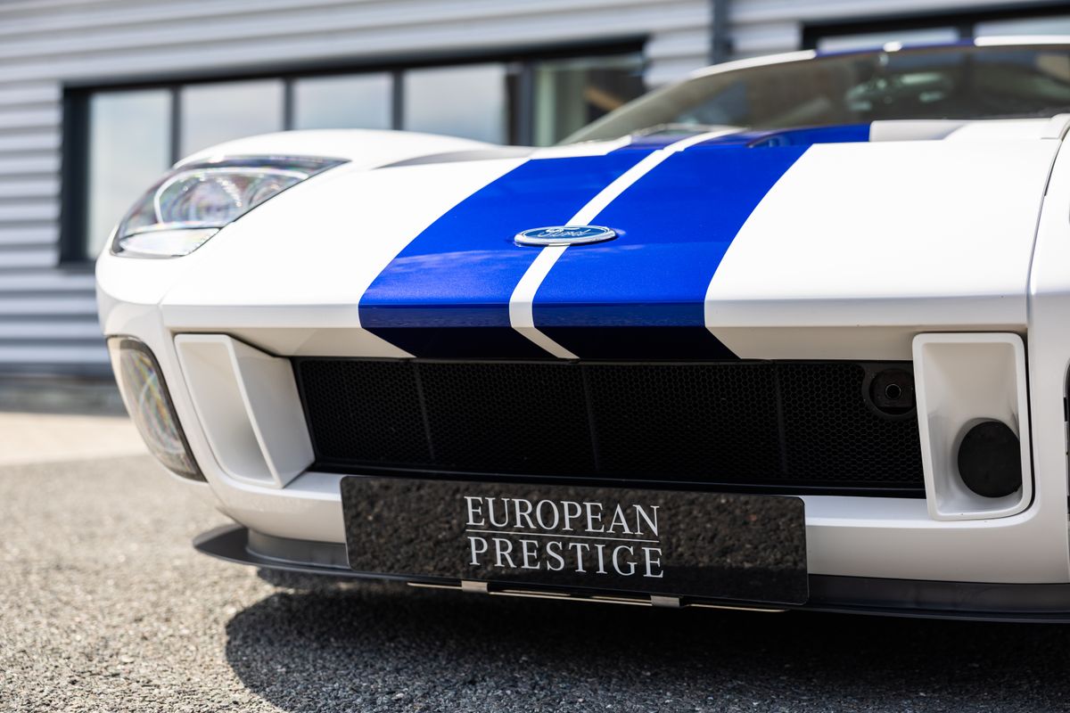 2004 Ford GT
