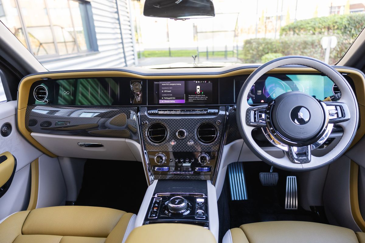 2024 Rolls-Royce Cullinan Series II Black Badge